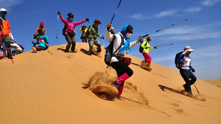 沙漠-用脚步丈量腾格里沙漠