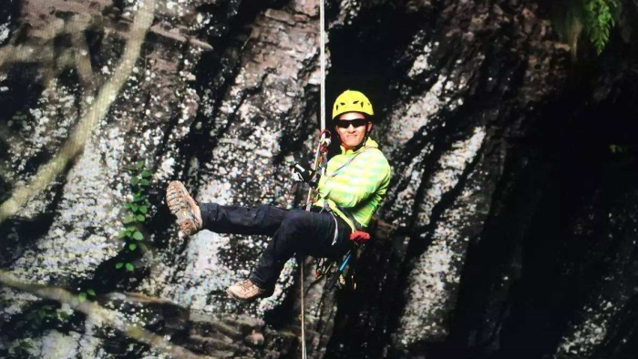 《洞·见初心 洞·见未来》探洞主题活动