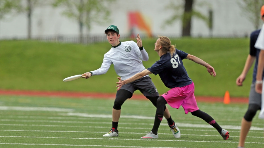 《旋转风暴》极限飞盘运动体验