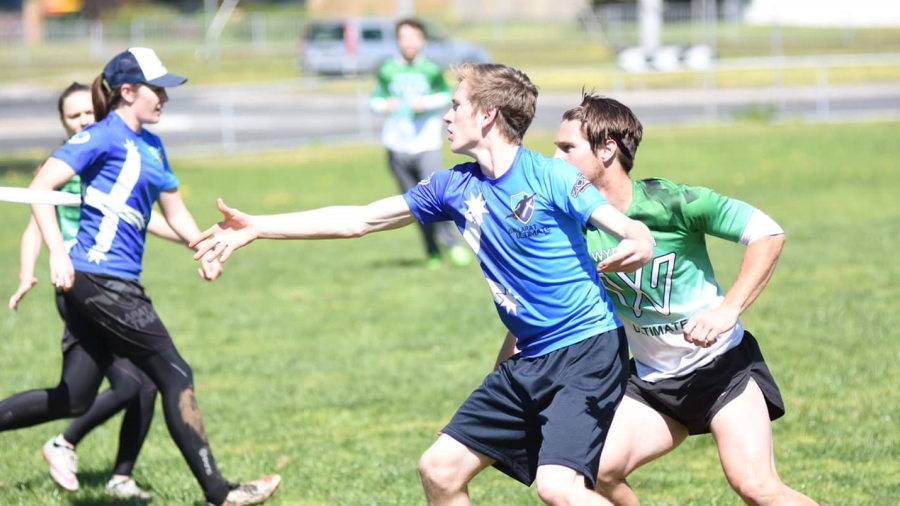 《旋转风暴》极限飞盘运动体验