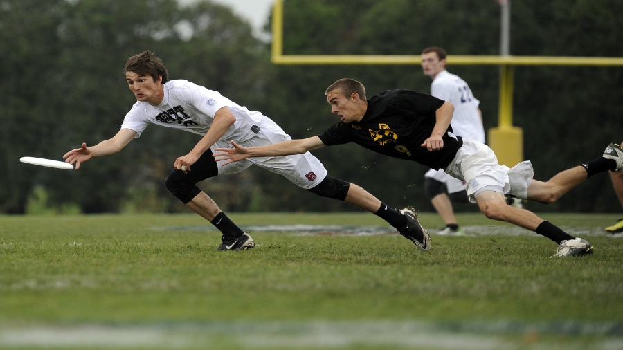 《旋转风暴》极限飞盘运动体验