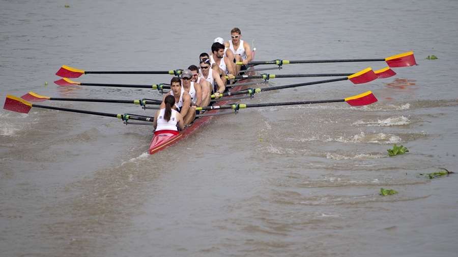 高端赛艇水上团建体验