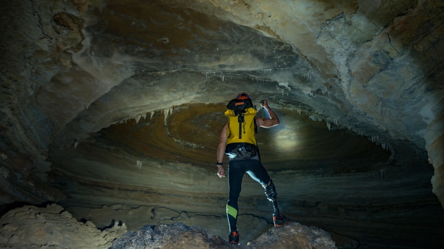 《洞·见初心 洞·见未来》探洞主题活动