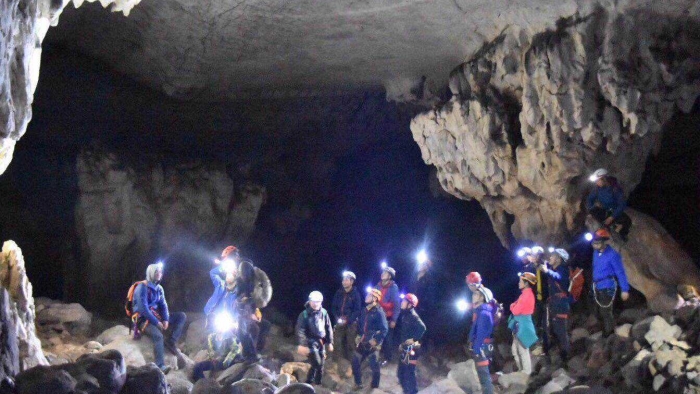 《洞·见初心 洞·见未来》探洞主题活动